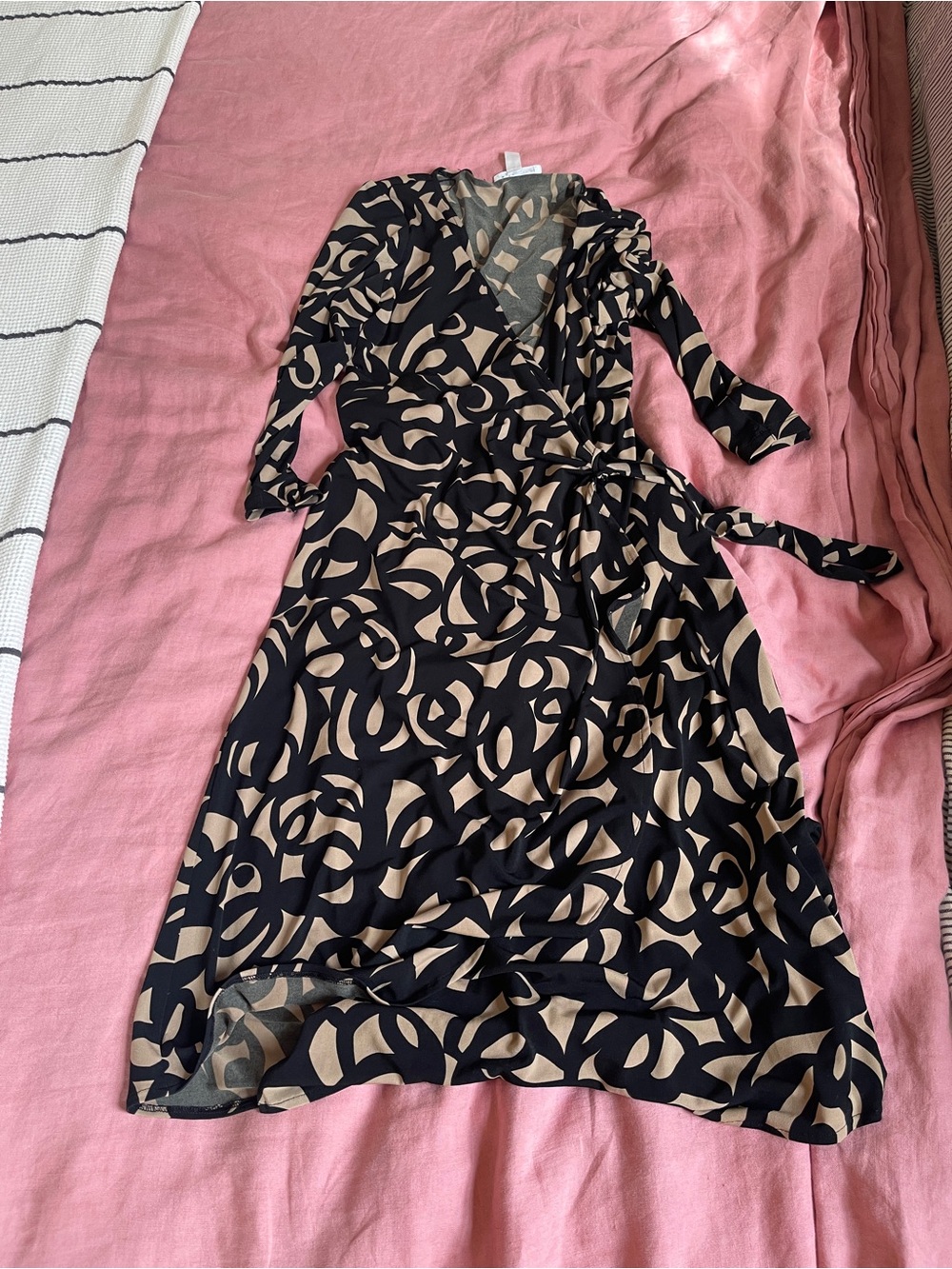 Vintage London Times Black and Beige Abstract Wrap Midi Dress
